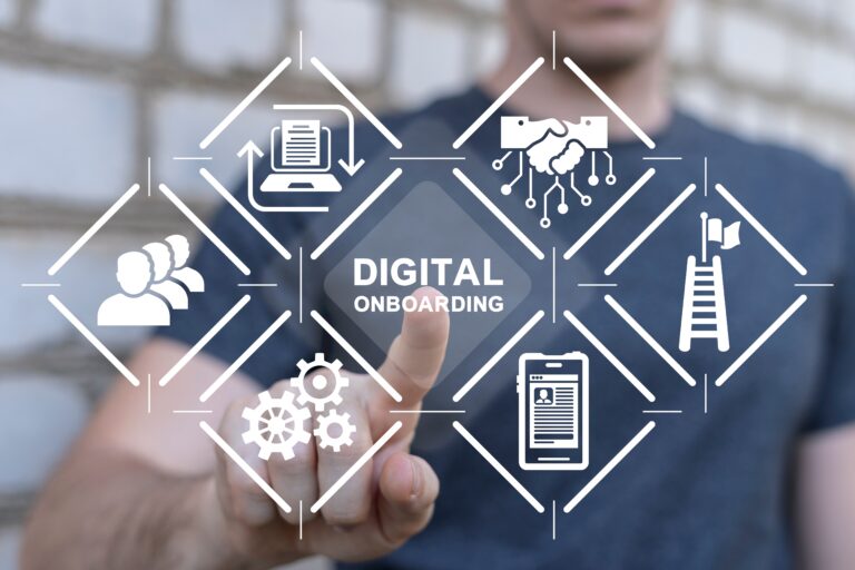 Tampilan antarmuka onboarding digital yang menunjukkan pentingnya pelatihan berbasis teknologi untuk tenaga keperawatan Indonesia.